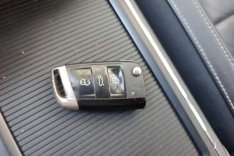 Used Volkswagen Passat 2017 280TSI DSG Luxury Edition
