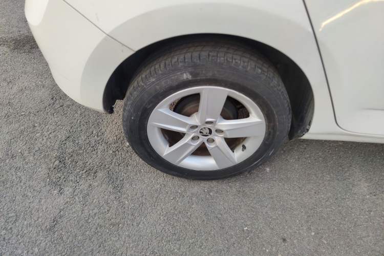 Used Skoda Fabia 2016 1.4L Automatic Car Enjoy Edition
