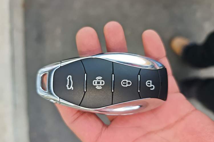 Used Hongqi H5 2024 1.5T DCT Smart Connect Flagship Edition
