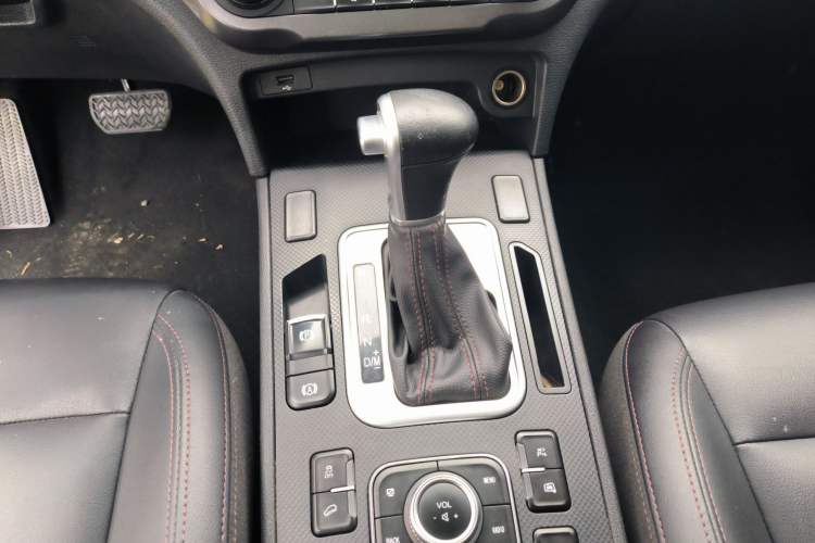 Used Haval H6 Coupe 2018 Red-Label 1.5T Automatic Two-Wheel Drive Luxury Model