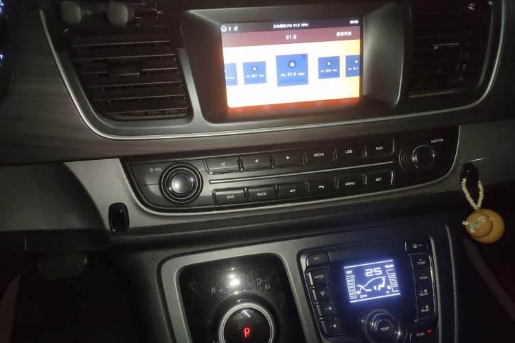 Used SAIC MAXUS G10 2021 2.0T Automatic Elite Edition Gasoline 7-Seater