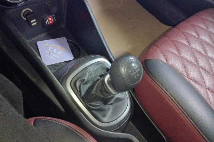 Used Kia K2 2015 Sedan 1.4L MT GLS
