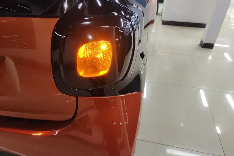 Used  fortwo 2015 1.0L 52 kW Hardtop Passion Edition
