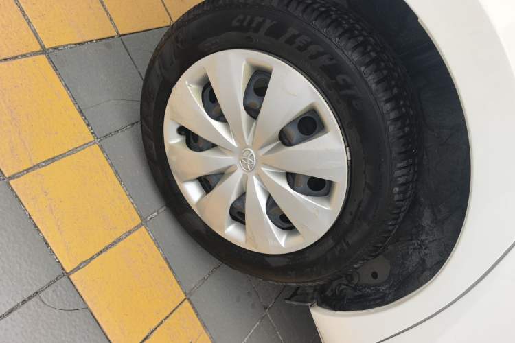 Used Toyota YARiS L 2016 Revised 1.5E CVT Charming Edition