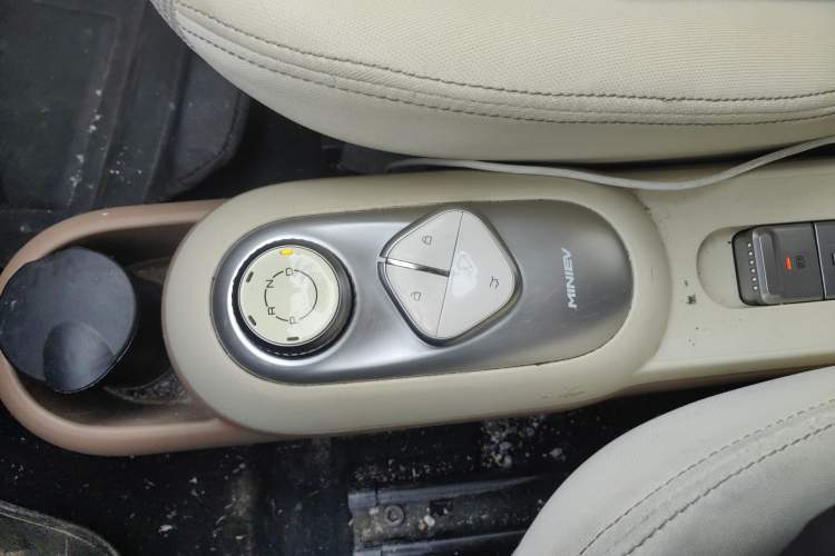 Used Wuling Hongguang MINIEV 2025 Four-Door Version Zhenxiang+ Edition
