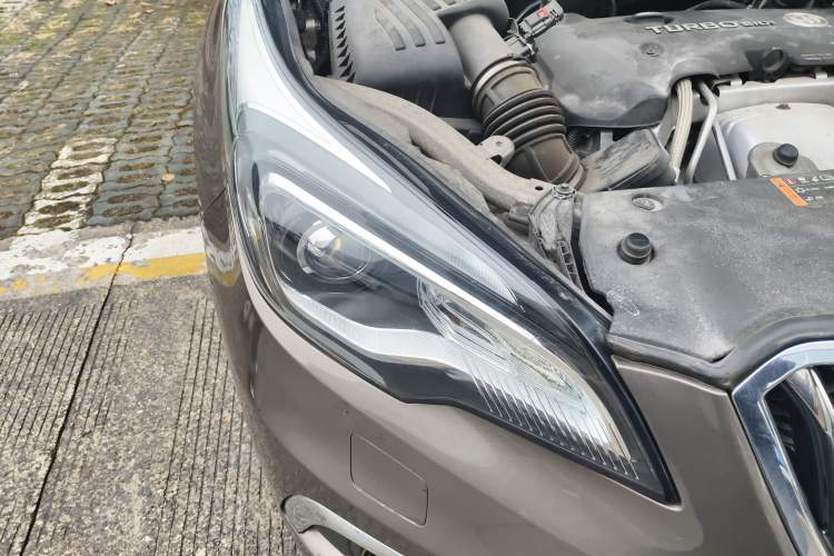 Used Buick Envision 2017 28T Four-Wheel Drive Elite Model