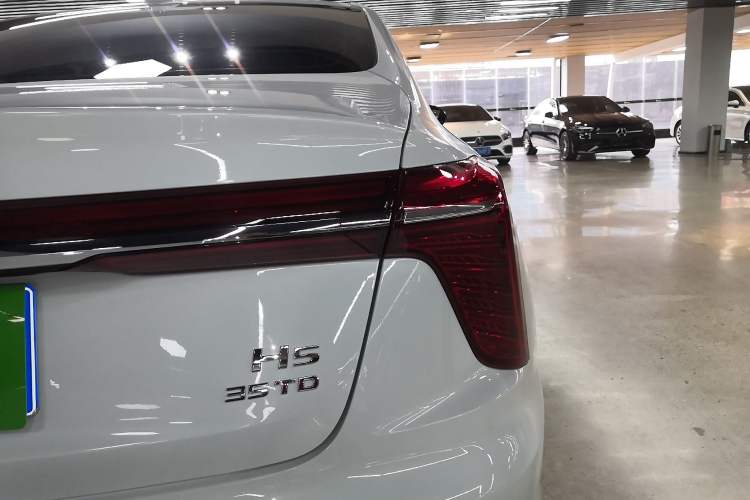 Used Hongqi H5 2024 1.5T DCT Smart Connect Flagship Edition