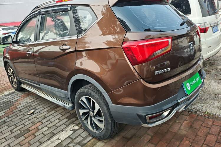 Used Baojun 560 2015 1.8L Manual Luxury Model
