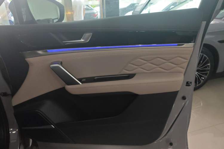 Used BYD Tang New Energy 2025 Intelligent Driving Version DM-i 115KM Flagship Edition
