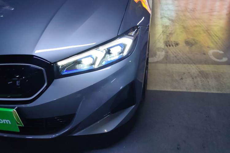 Used BMW i3 2023 eDrive 40 L Midnight Sports Package
