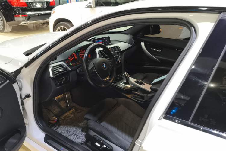 Used BMW 3 Series 2017 320i M Sport