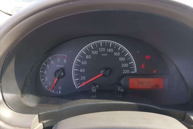 Used Nissan Sunny 2015 1.5XE Manual Comfort Edition
