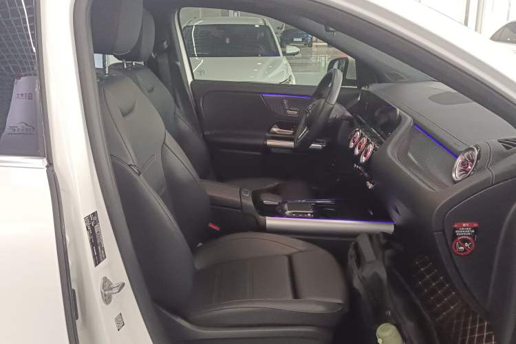 Used Mercedes-Benz GLA 2023 GLA 220
