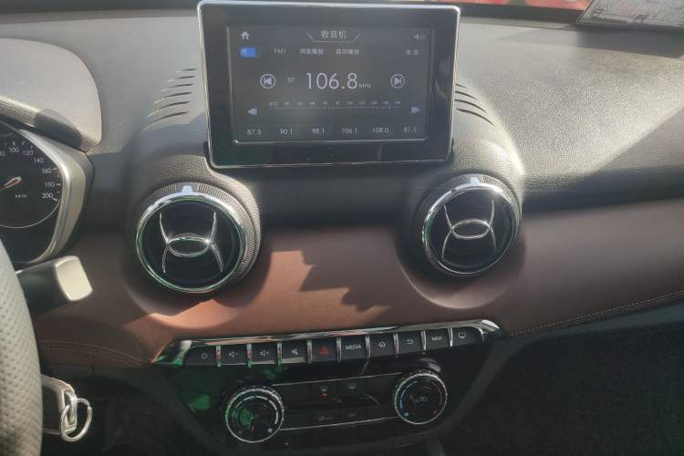 Used  Q35 2016 1.5L Automatic Smart Edition
