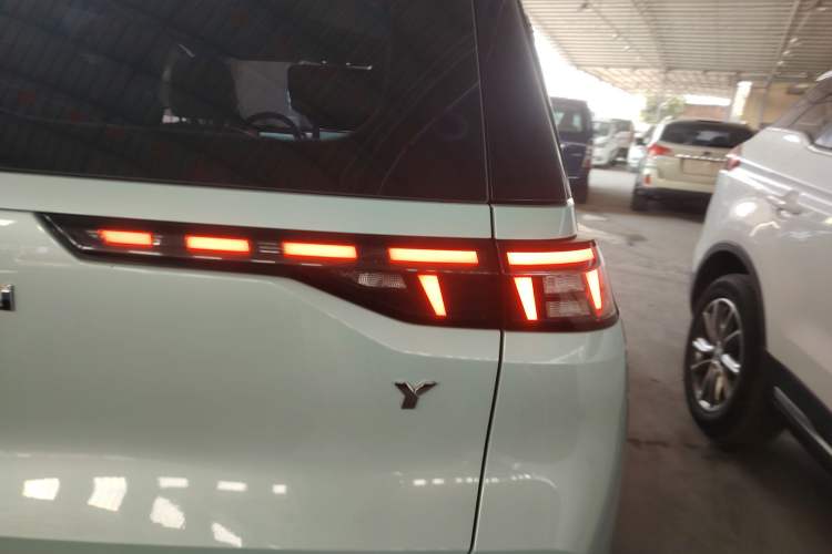 Used AION Y 2022 70 Intelligent Edition Ternary Lithium
