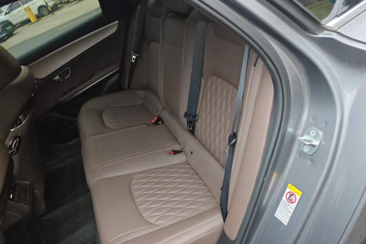 Used BYD Han 2022 DM-i 121KM Prestige Model