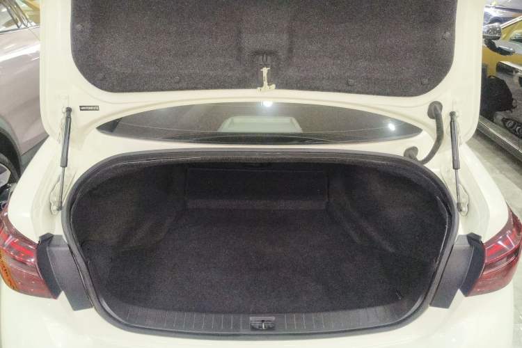 Used Infiniti Q50L 2022 2.0T Comfort Edition
