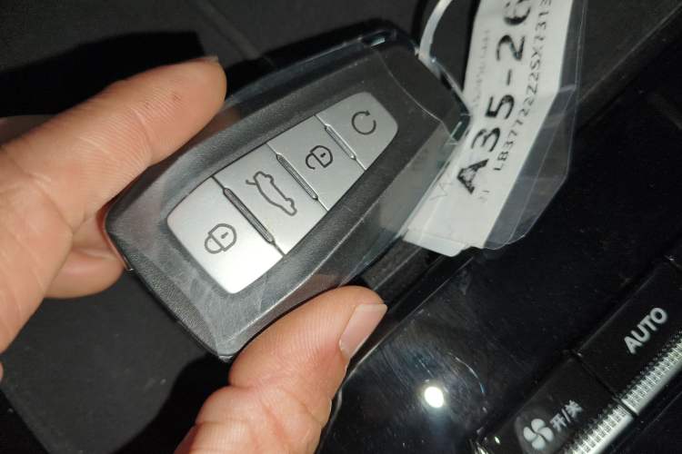 Used Geely Auto Emgrand X7 Sport 2026 Model 1.5TD Aspirational