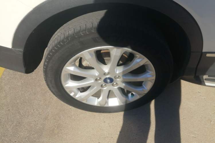 Used Ford Kuga 2013 1.6L GTDi Two-Wheel-Drive Trend Model