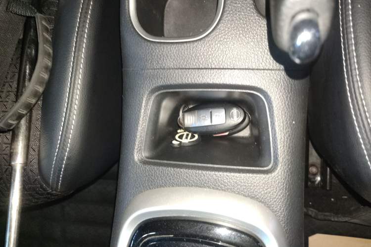 Used Nissan Tiida 2016 1.6L CVT Smart Drive Edition