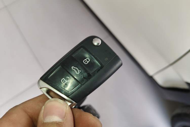 Used Volkswagen Tayron 2020 330TSI Two-Wheel Drive Luxury Smart Connectivity Version
