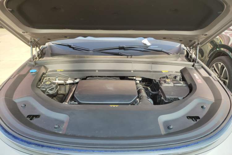 Used Li Auto L9 2024 Ultra Model
