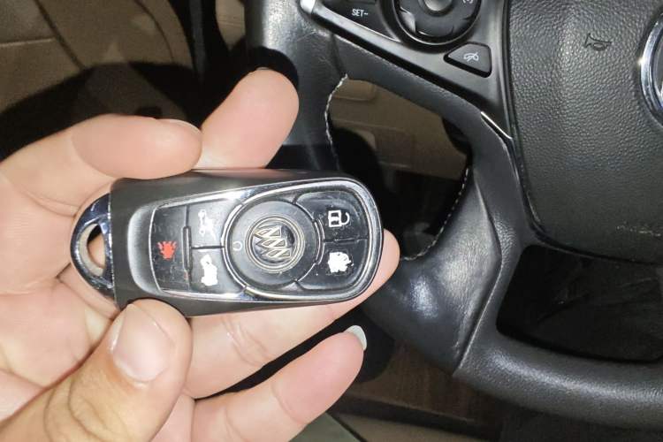 Used Buick GL8 2017 ES 28T Luxury Model China V Standard