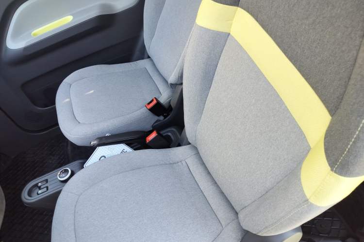 Used Wuling Hongguang MINIEV 2021 Macaron Fashion Model Lithium Iron Phosphate
