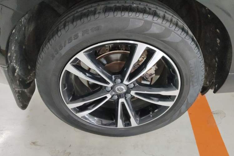 Used Volvo XC60 2019 T5 4x4 Smart Edition China V Standard