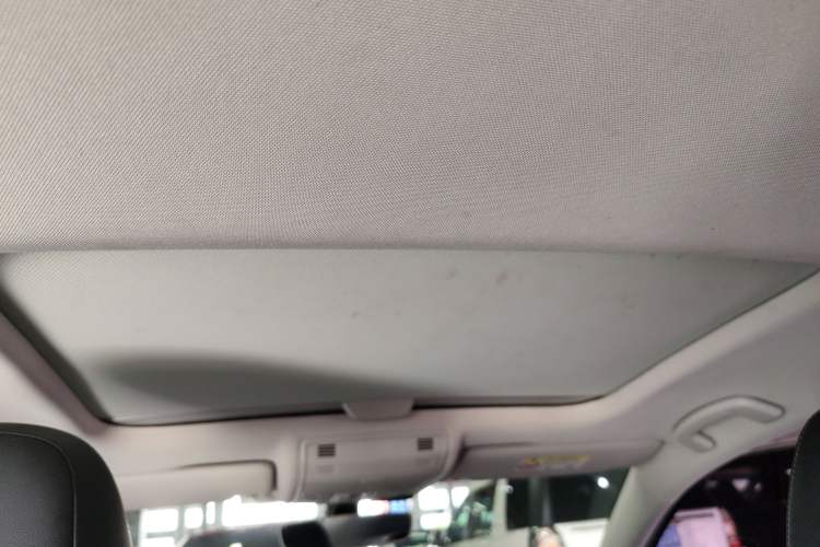 Used Volkswagen Golf 2018 230TSI Automatic Luxury Version
