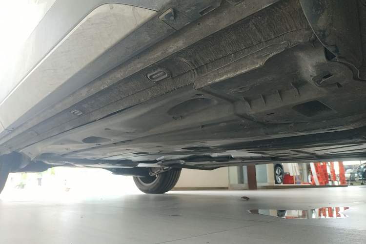 Used Volkswagen Tharu 2023 300TSI Two-Wheel-Drive Moon Luxury Edition
