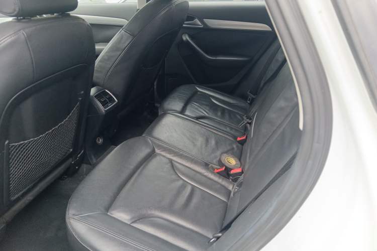 Used Audi Q3 2015 35 TFSI Comfort Model
