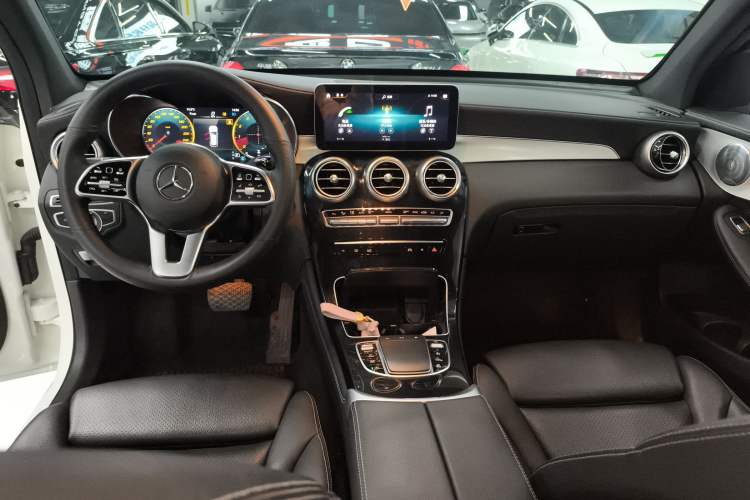 Used Mercedes-Benz GLC 2020 Facelifted GLC 260 L 4MATIC Dynamic Edition
