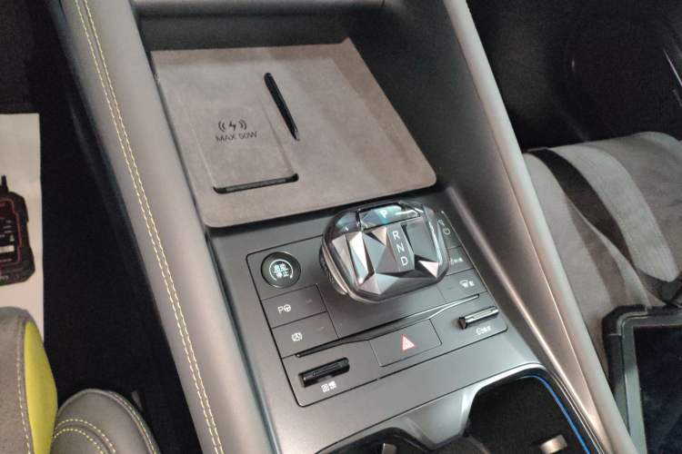 Used BYD Song L EV 2025 Intelligent Driving Version 602 km Range LiDAR-equipped All-Wheel-Drive Type