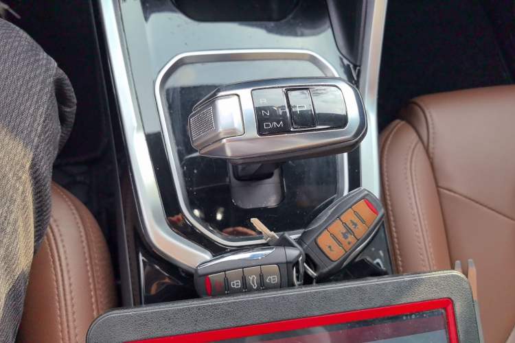 Used Haval H6 2017 Red-Label 2.0T Automatic Two-Wheel Drive Leading Edition
