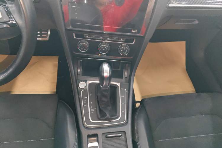 Used Volkswagen Golf 2020 280TSI DSG Luxury Edition
