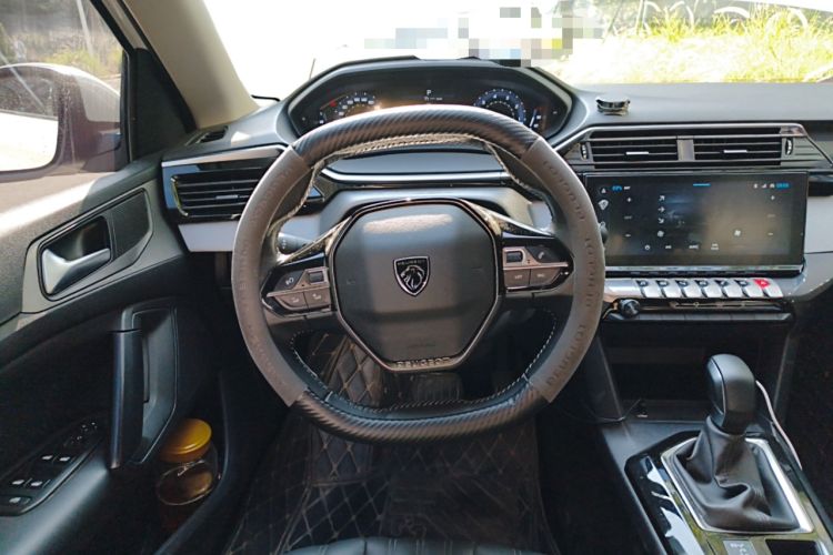 Used Peugeot 408 2022 1.6T Light-Chasing Edition
