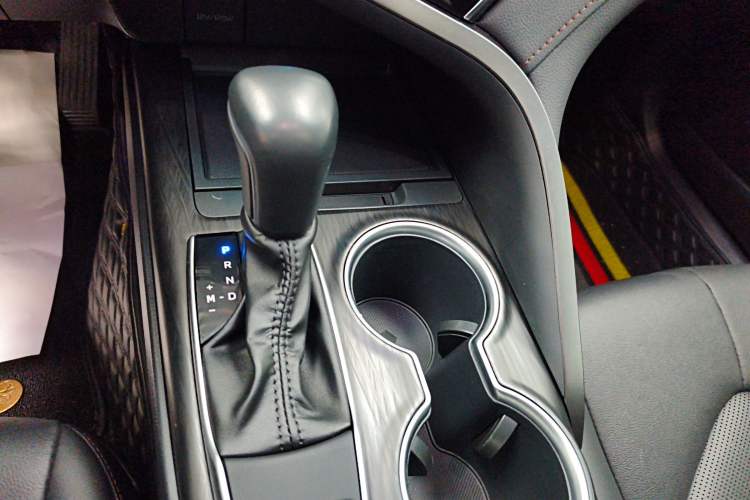 Used Toyota Camry 2022 2.0GVP Premier Edition
