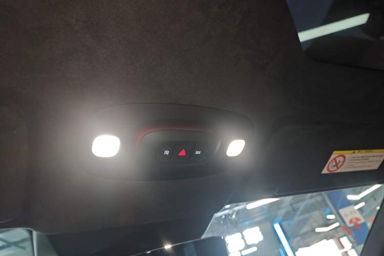 Used  SU7 2024 Four-Wheel Drive Ultra-Long Range Advanced Intelligent Driving Max Edition