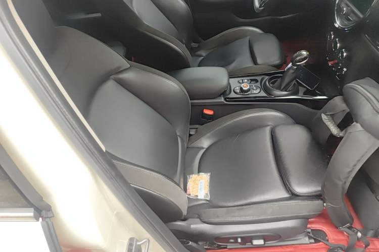 Used  Clubman 2018 1.5T COOPER Artist
