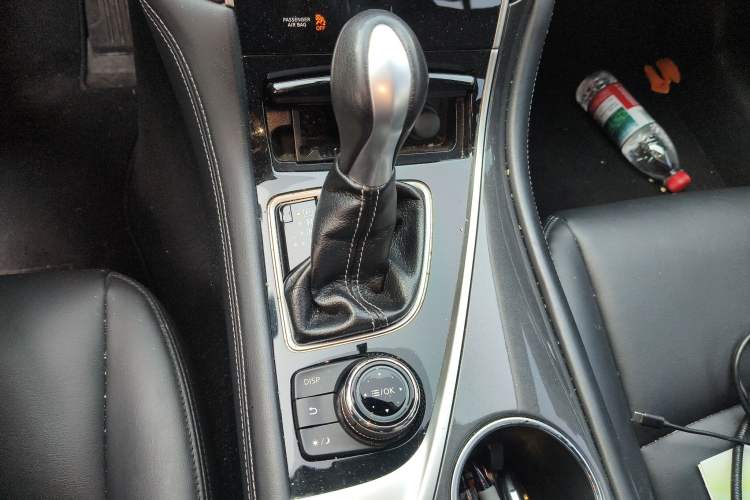 Used Infiniti Q50L 2015 2.0T Comfort Edition
