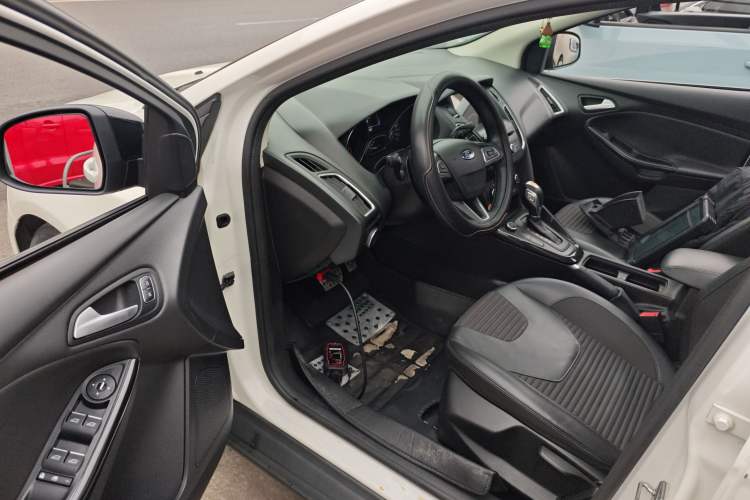 Used Ford Focus 2017 Hatchback EcoBoost 180 Automatic Elite Model
