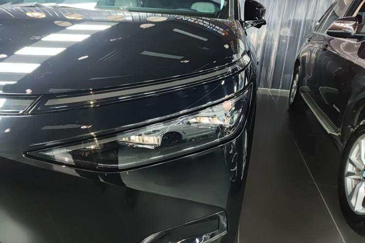 Used XPeng X9 2024 610 Long-Range Pro
