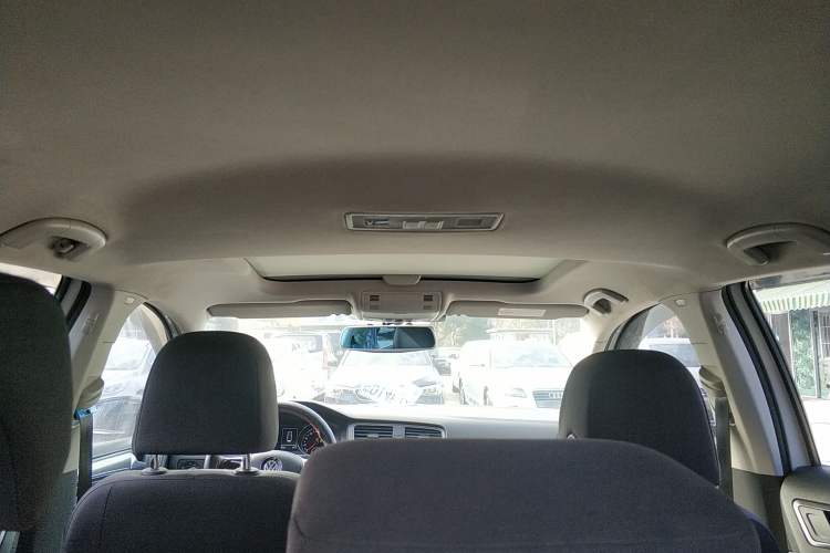 Used Volkswagen Golf 2015 1.4TSI Automatic Comfort Model
