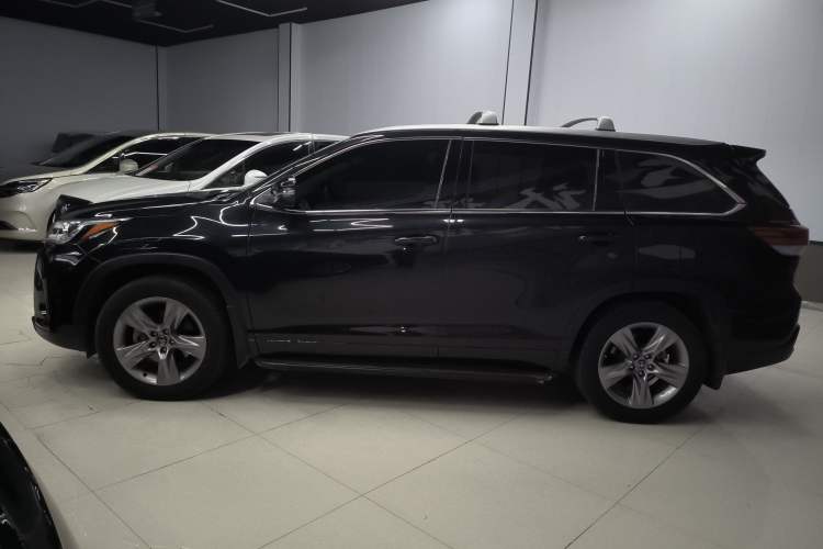 Used Toyota Highlander 2021 2.0T Four-Wheel Drive Luxury Edition 7 Seats
