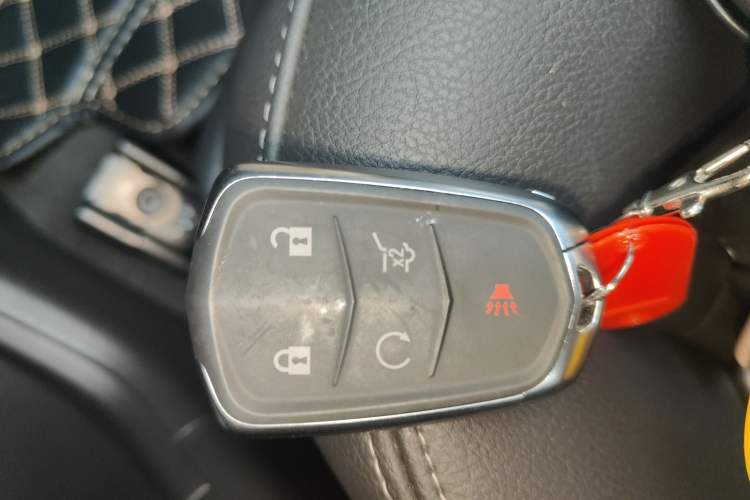 Used Cadillac XT6 2022 2.0T Six-Seater Four-Wheel-Drive Luxury Version
