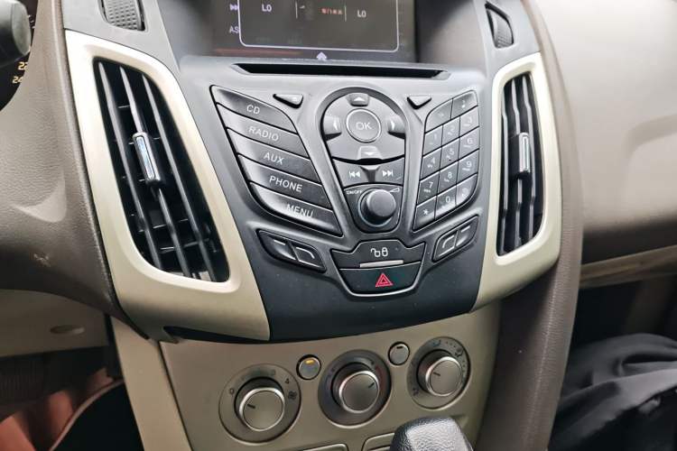 Used Ford Focus 2012 Sedan 1.6L Automatic Comfort Model