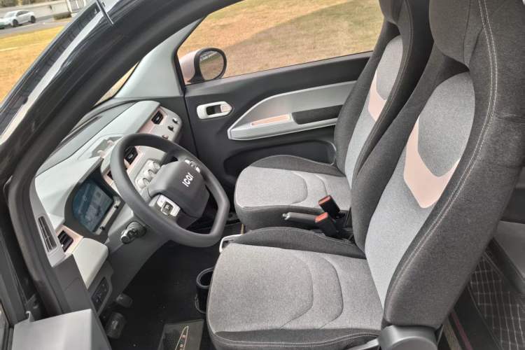 Used Chery QQ Ice Cream 2022 170km Sundae Phosphate Lithium-Ion
