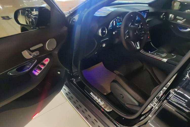 Used Mercedes-Benz GLC 2022 Refreshed GLC 300 L 4MATIC Dynamic Edition Prestige Version
