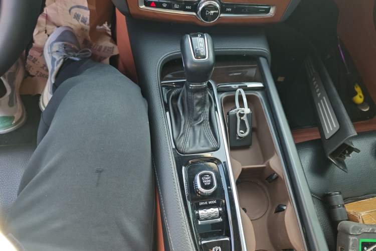 Used Volvo S90 2017 T4 Zhiyuan Edition
